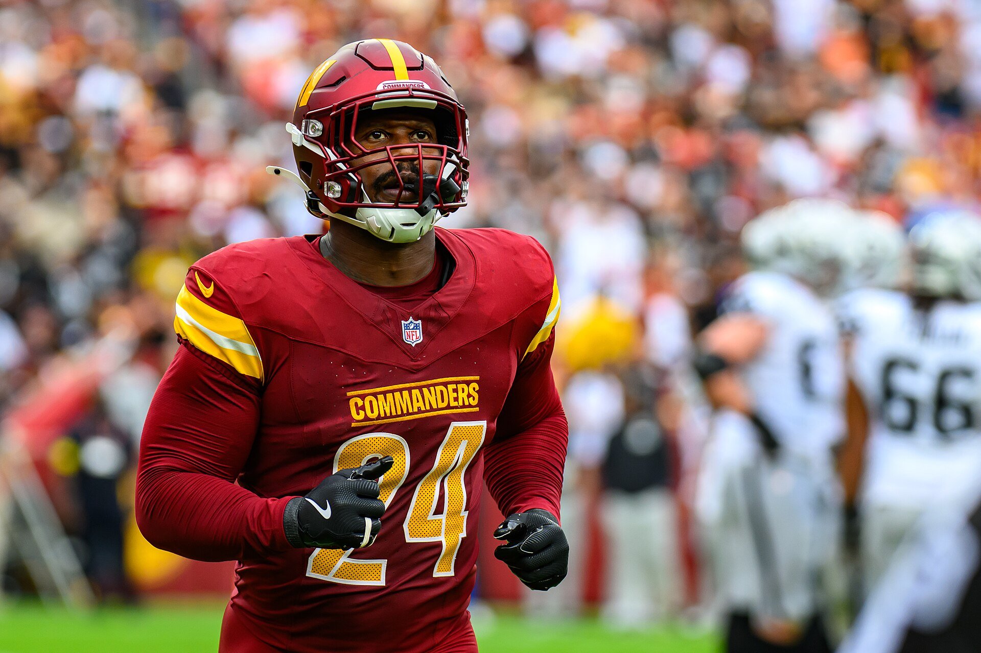 LANDOVER, MD - The Washington Commanders take on the Las Vegas Raider at Northwest Stadium in Week 3 of the 2025 NFL season. (Joe Glorioso / All-Pro Reels)